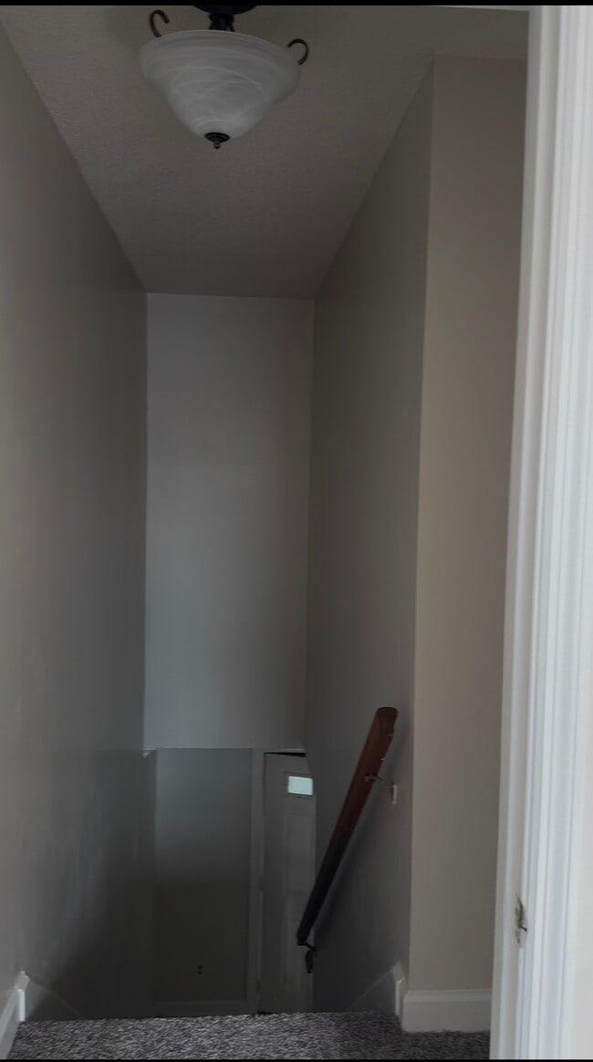 Building Photo - 1302 Farrington Way