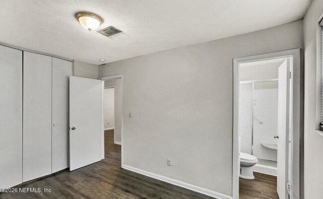 Building Photo - 5013 Chivalry Dr