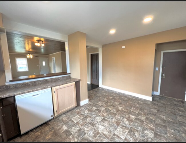 Building Photo - George St Duplex