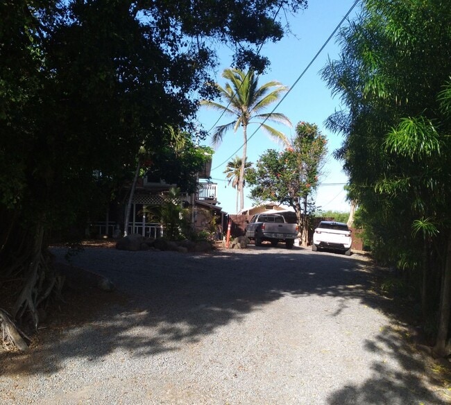 Building Photo - $1850. Garden Studio INCLUDES ALL UTILITES + WIFI INTERNET. Furnished.