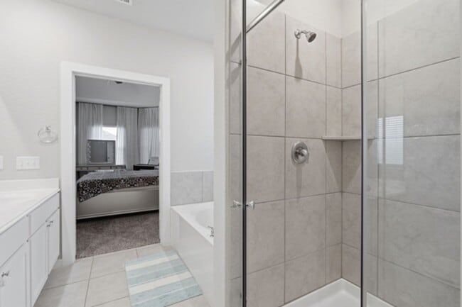 Building Photo - Move in June 2026! Beautiful 4 bd/3.5 bath near Randolph AFB!