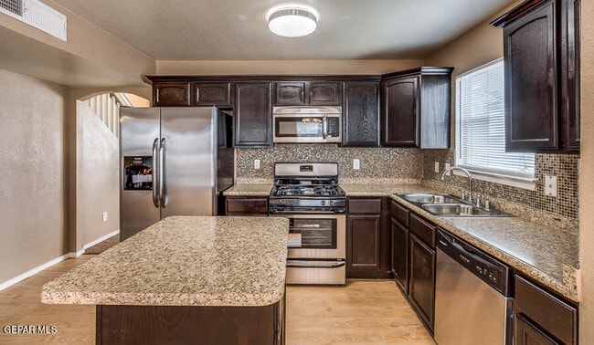 Building Photo - 12277 Tierra Pez Way