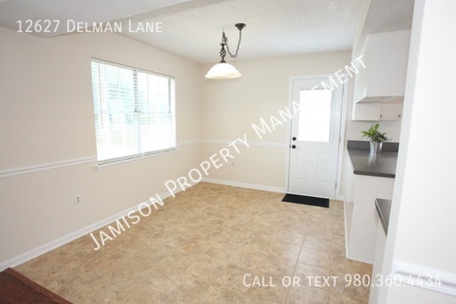 Building Photo - 12627 Delman Ln