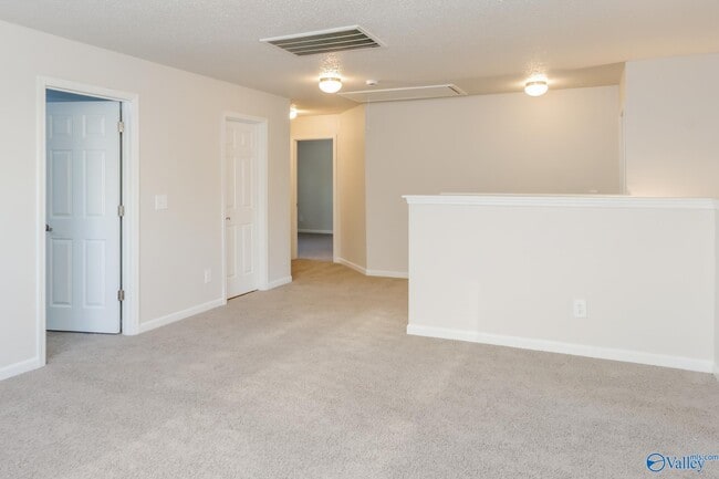 Building Photo - 4806 Inglewood Ct SE