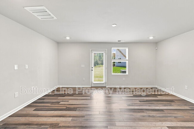 Building Photo - 1204 Lily Loch Wy