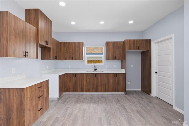 Building Photo - 2309 San Charbel St