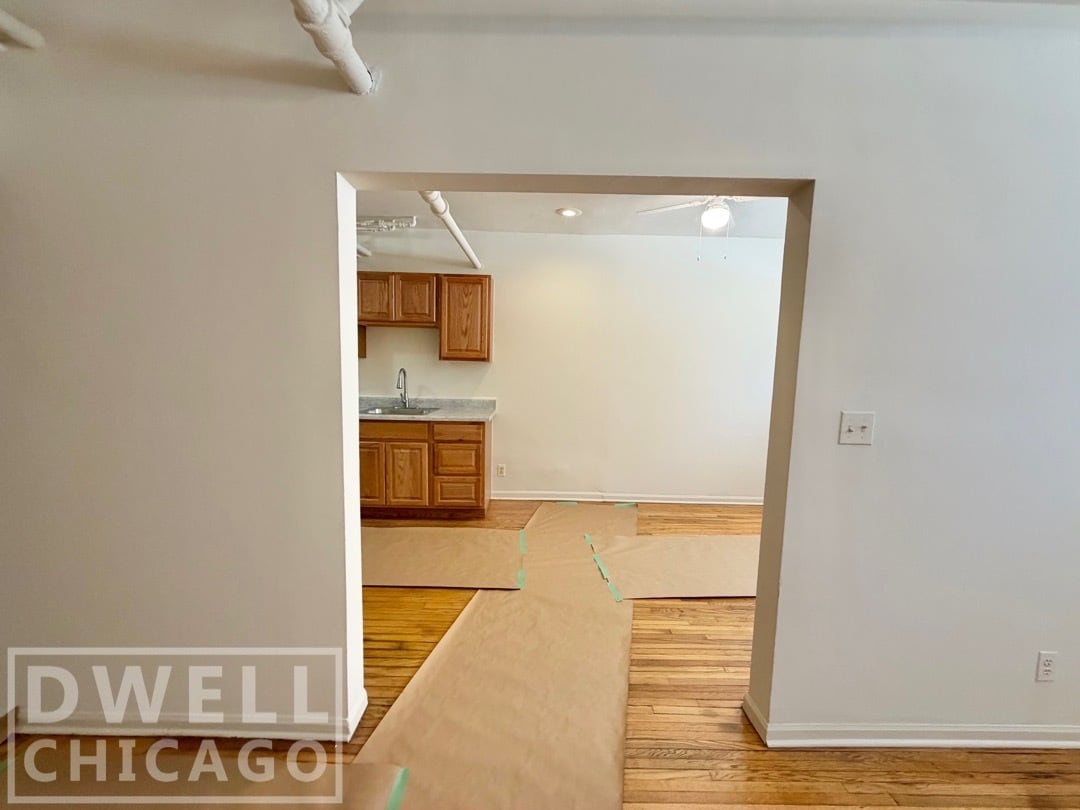 Building Photo - 6818 N Lakewood Ave