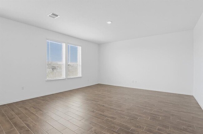 Building Photo - 1625 Brimhurst Dr