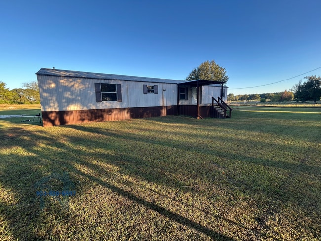 Building Photo - 358 County Rd