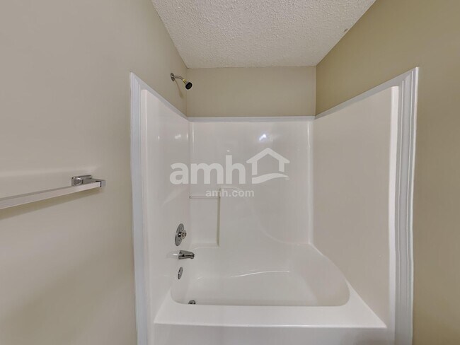 Building Photo - 179 Norton Dr