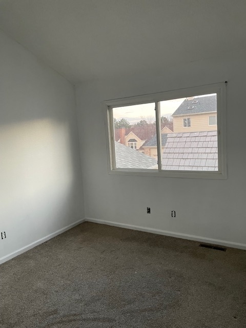 Building Photo - 7570 S Cove Cir