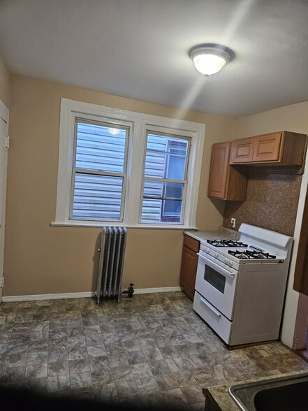 Kitchen - 414 S 15th St