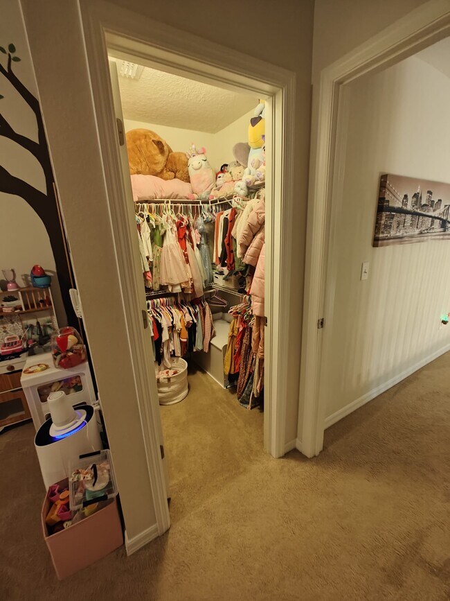 Building Photo - 11804 13th Way N