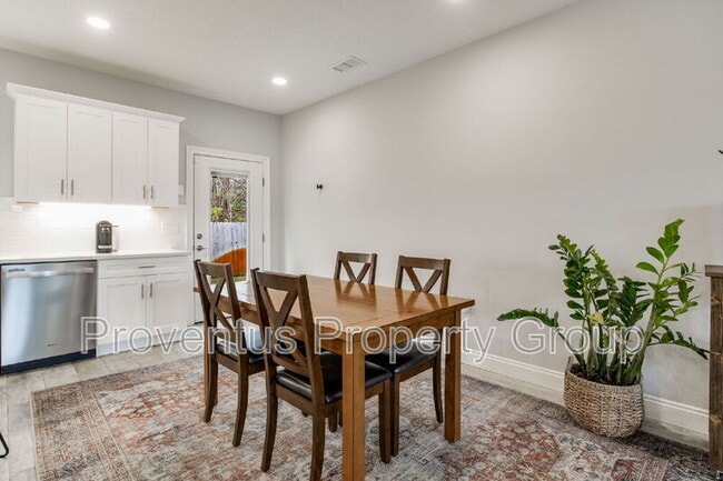 Building Photo - 1925 Cotton Bay Ln