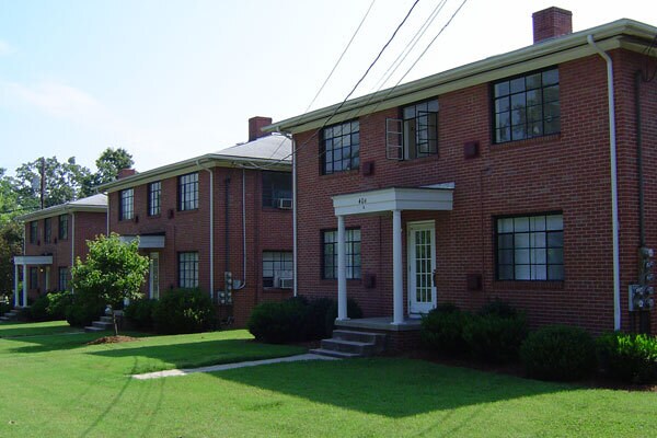 Primary Photo - 408 Airport Rd