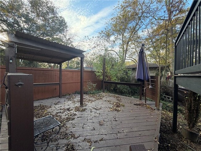 Building Photo - 1772 Martin Pl