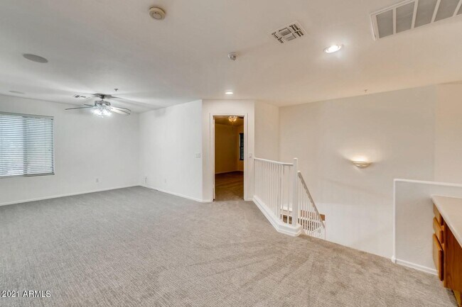 Building Photo - 10310 E Le Marche Dr