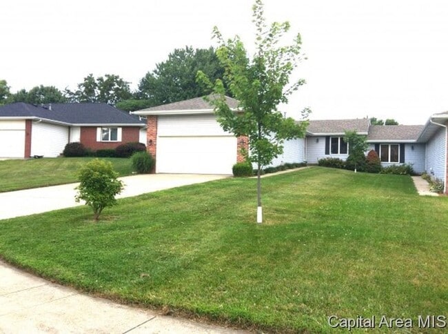 Building Photo - 2 Bed / 2 bath, Quiet, Westside Duplex for $1500.00 month. $1500 deposit required.