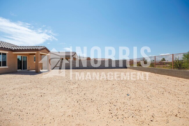 Building Photo - Beautiful Brand New Home with a View