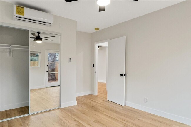 Building Photo - 1347 N Las Palmas Ave