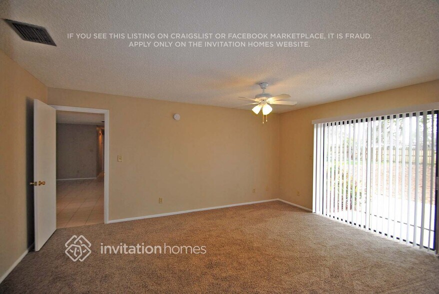 Building Photo - 1403 Live Oak Ct