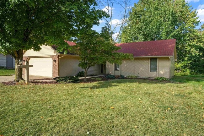 Building Photo - 8115 Calera Dr