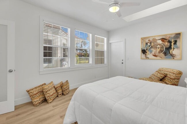 Building Photo - 6391 NW 23rd Ln