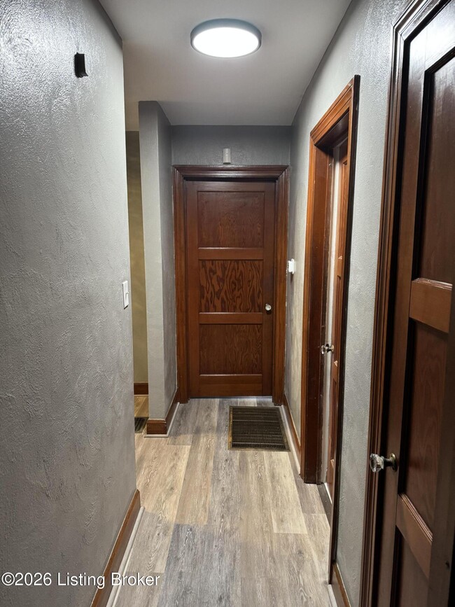 Building Photo - 1777 Bernheim Ln