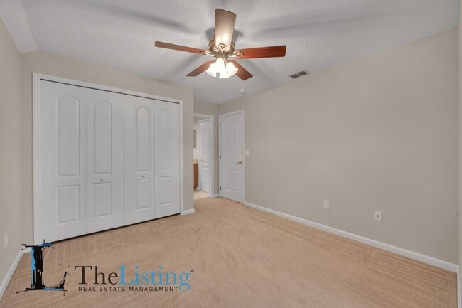 Building Photo - 2872 Spring Heather Pl
