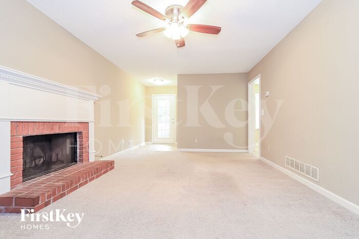 Building Photo - 1537 McAdoo Dr