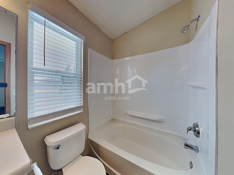 Building Photo - 8023 Crete Ln