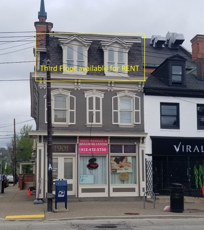 Building Photo - 1901 E Carson St