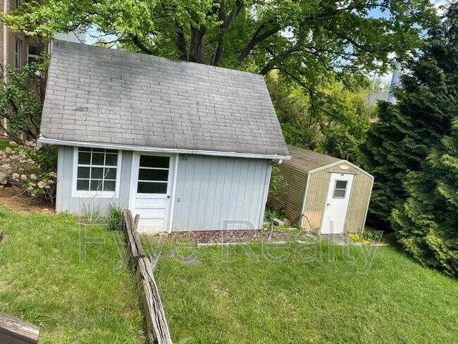 Building Photo - 2125 McKay St