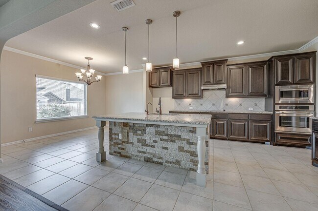 Building Photo - 438 Brookdale Dr