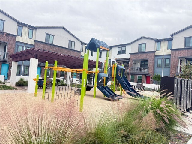 Building Photo - 6958 Crimson Dr