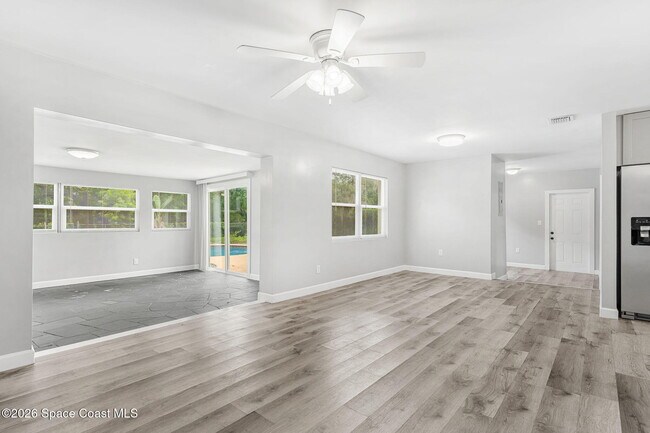 Building Photo - 2426 Clemson Dr