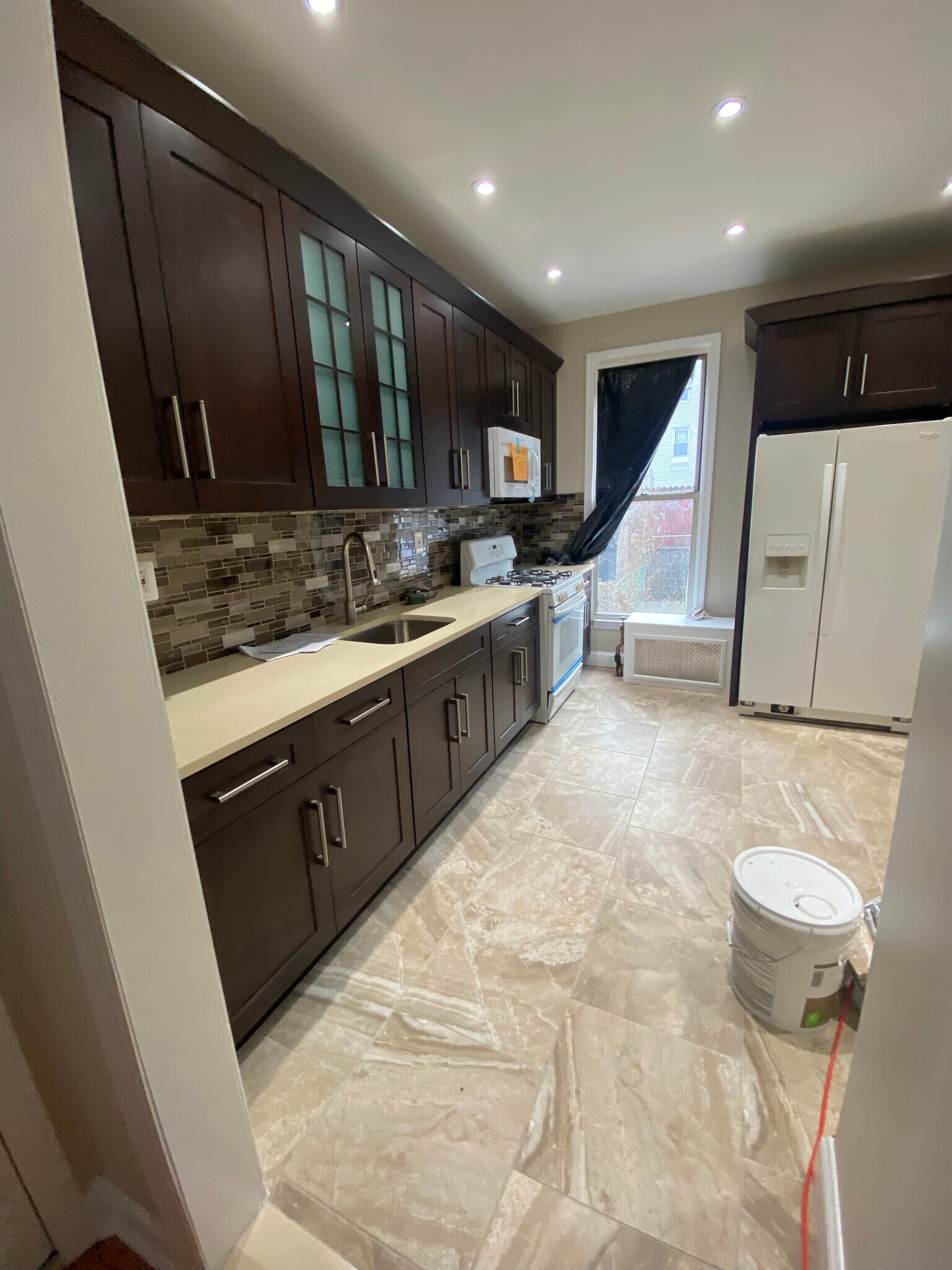 Kitchen - 7418 88th Ave