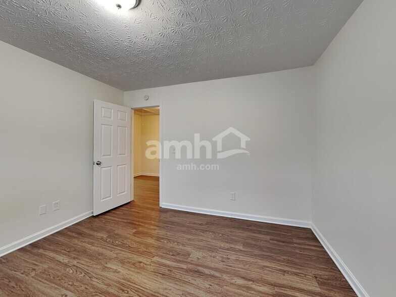 Building Photo - 3917 Abernathy Farm Way