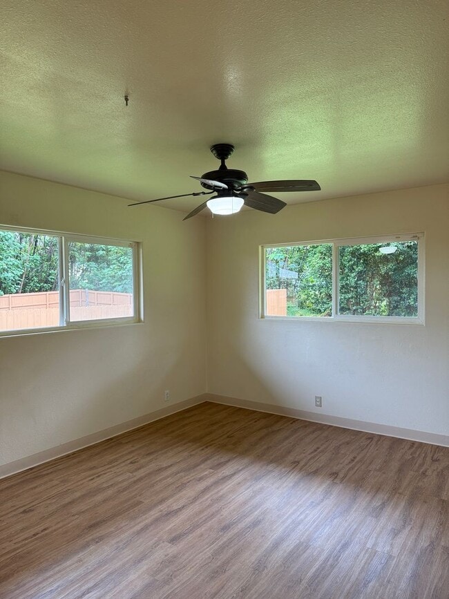 Building Photo - Nice 3BR/2BA Home in Hawaiian Shores