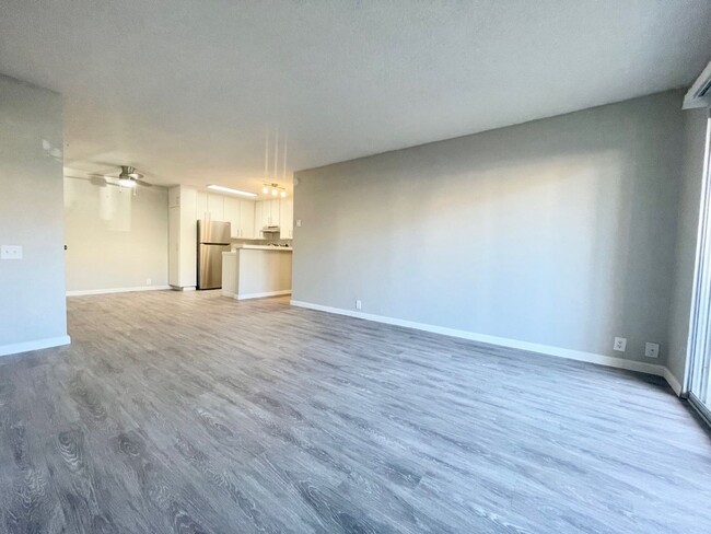 Building Photo - 1 Bedroom 1 Bath Condo (Pacific Beach)