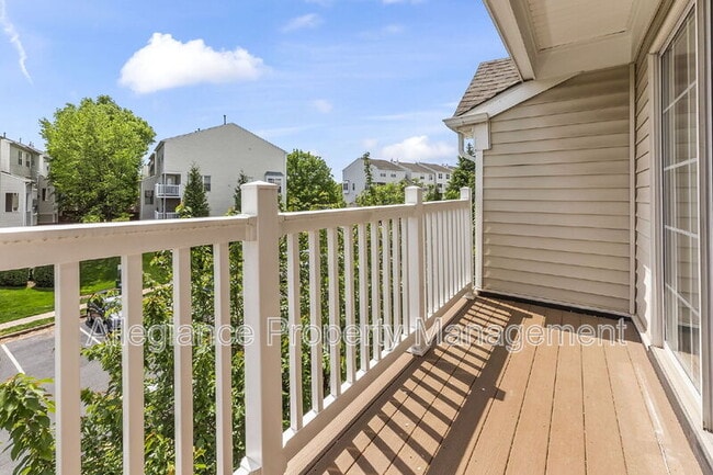 Building Photo - 45490 Whistling Terrace