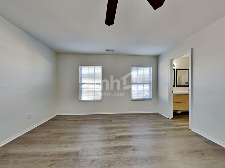 Building Photo - 8834 Kirkville Ln