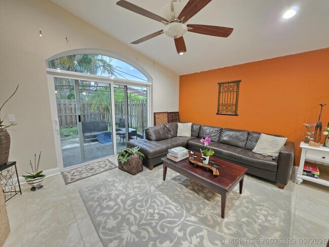 Building Photo - 7172 Catalina Way