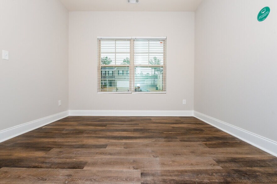 Building Photo - 1157 Pebble Ridge Dr