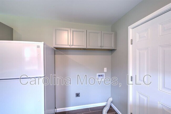 Building Photo - 130 Pleasant Dr
