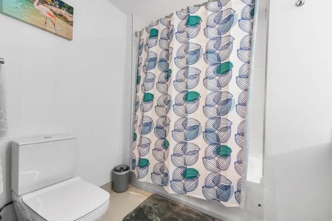 Building Photo - 298 SE 2nd Ave