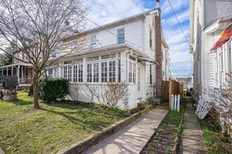 Building Photo - Beautiful 3 Bedroom Twin in Lansdale with garage $2,400/month