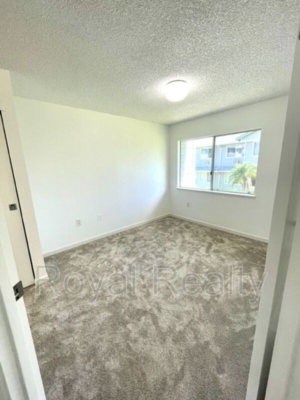 Building Photo - 95-1147 Makaikai Street