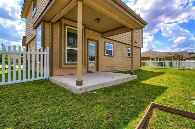 Building Photo - 2014 Barker House Cv