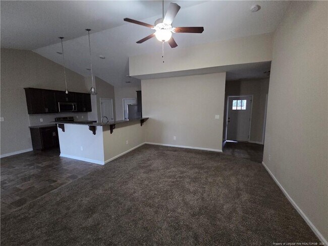 Building Photo - 2044 Stonewash Dr